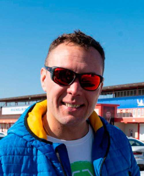 
            Мы нашли замену Camry и RAV4. Эти модели Toyota не подорожают с 1 декабря
        