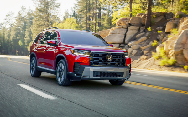 
            Самые яркие новинки автосалона в Лос-Анджелесе — 2025. Топ-5 моделей
        