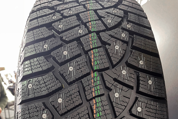 Следы контакта: шины Gislaved IceControl на ледовой трассе в Тюмени Следы контакта: шины Gislaved IceControl на ледовой трассе в Тюмени