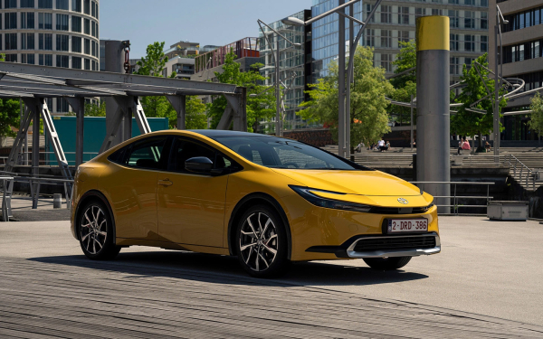 
            Мы нашли замену Camry и RAV4. Эти модели Toyota не подорожают с 1 декабря
        