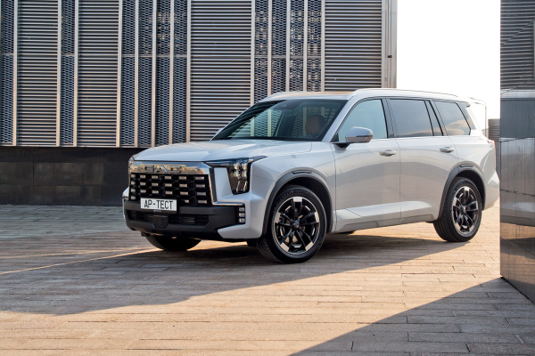 Акселераты: GAC GS8 Traveller против Chery Tiggo 9