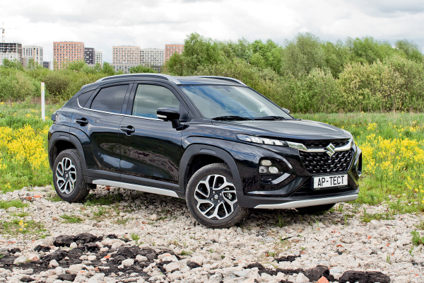 Осечка: знакомство с паркетником Suzuki Fronx